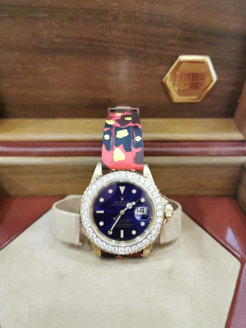 Buy submariner online